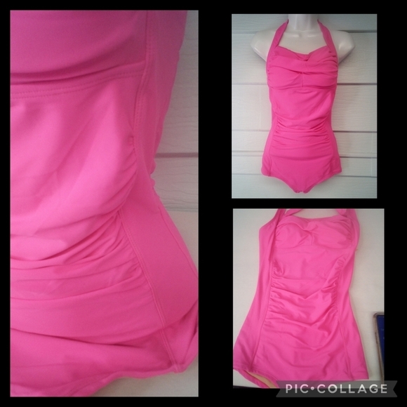 Pink sexy swimsuit. - Picture 4 of 9